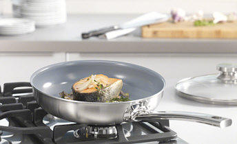 Zwilling frying pans and woks